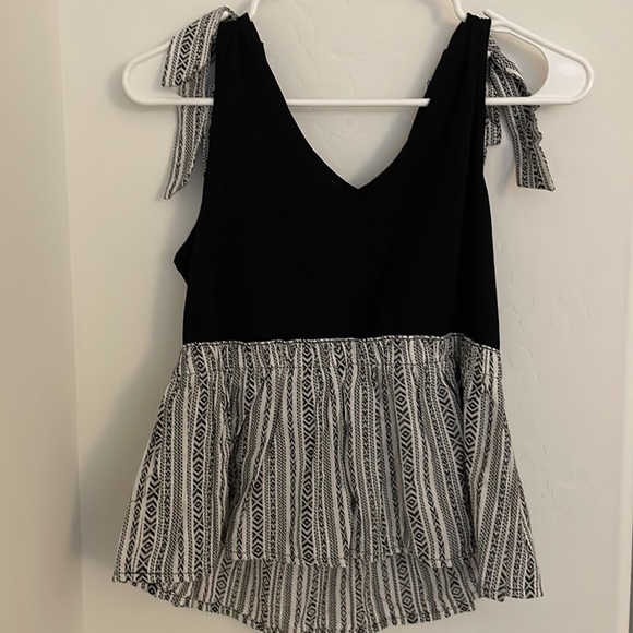 NWT Anthropology Black Tie Tank Top - Picture 6 of 6